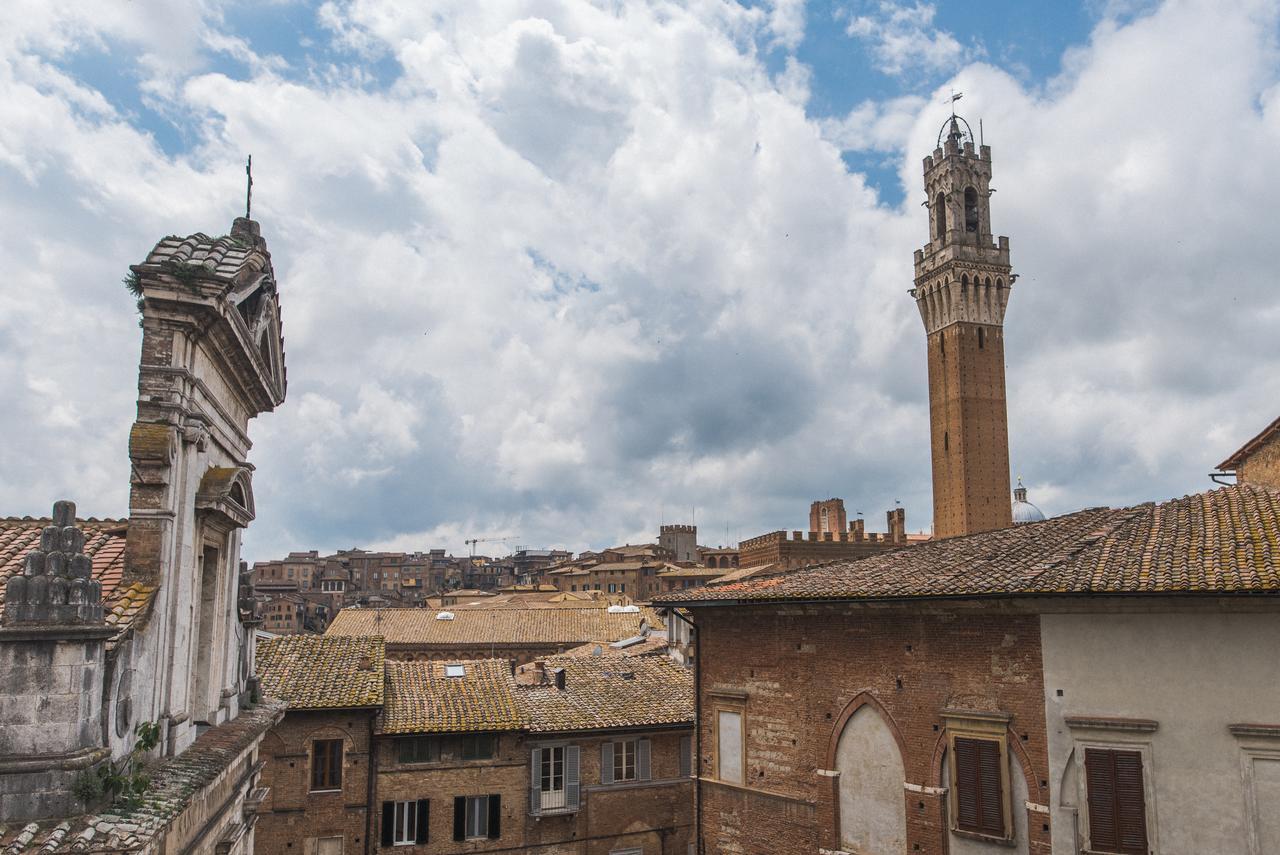 B&B Le Logge Luxury Rooms Siena Kültér fotó