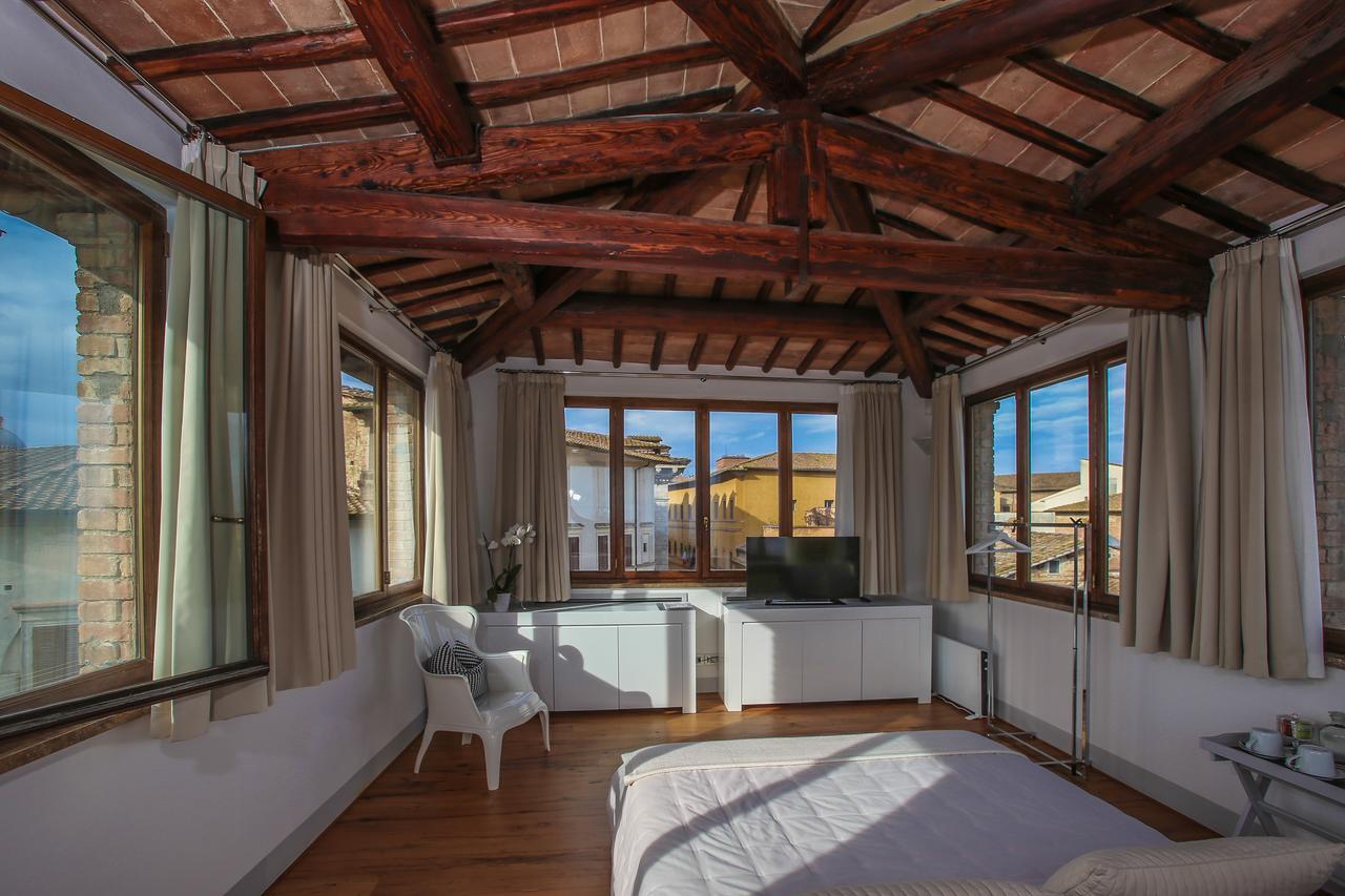 B&B Le Logge Luxury Rooms Siena Kültér fotó